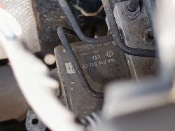 View VOLKSWAGEN GOLF 2011   Breaking