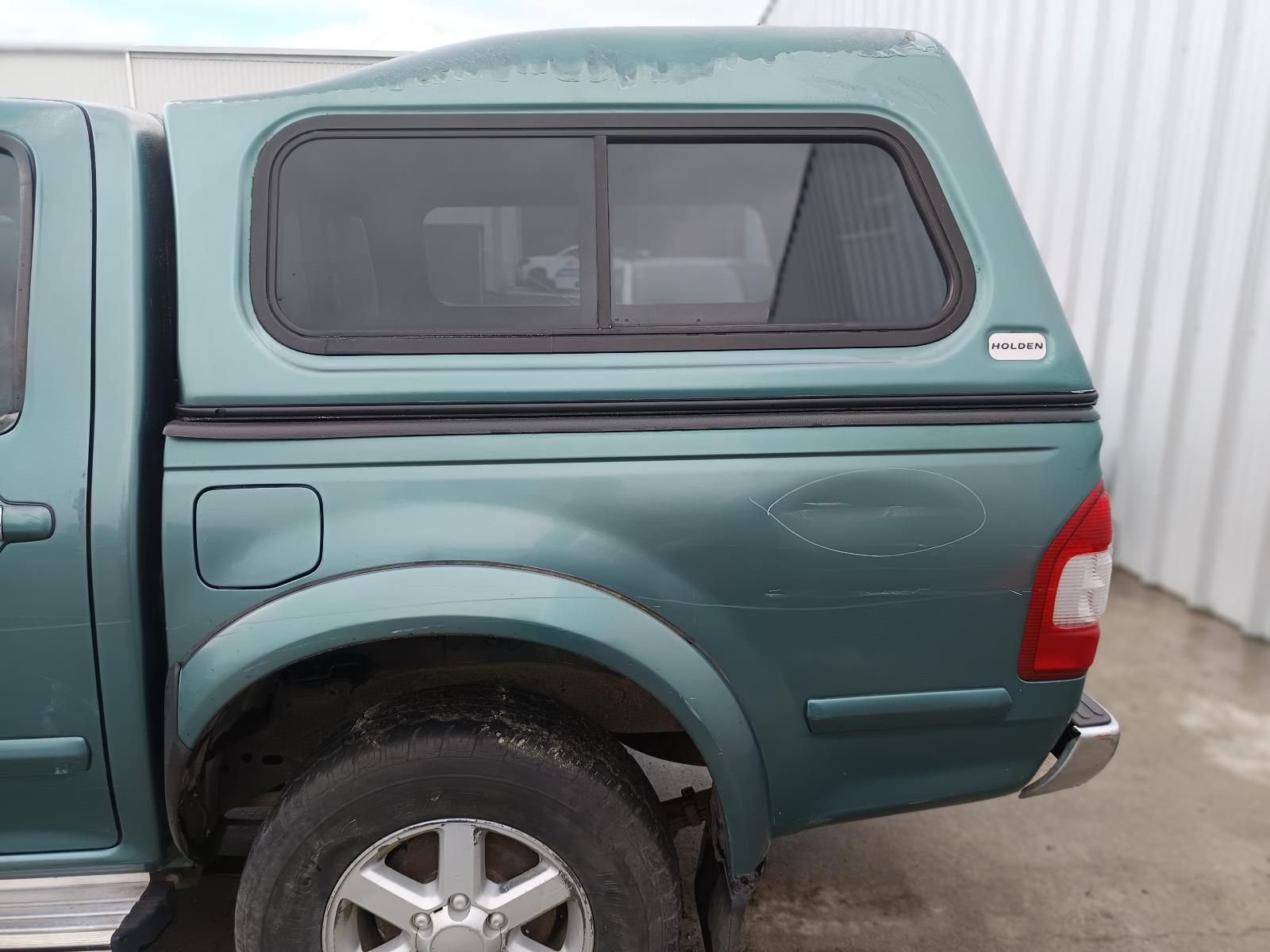 View HOLDEN RODEO 2003   Breaking