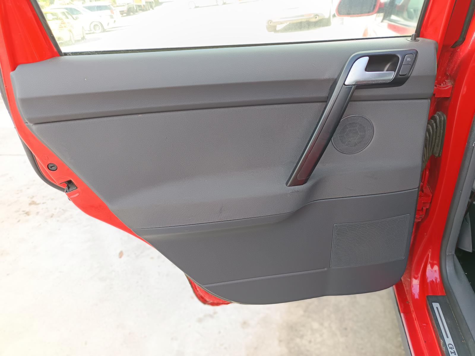 View VOLKSWAGEN POLO 2008   Breaking