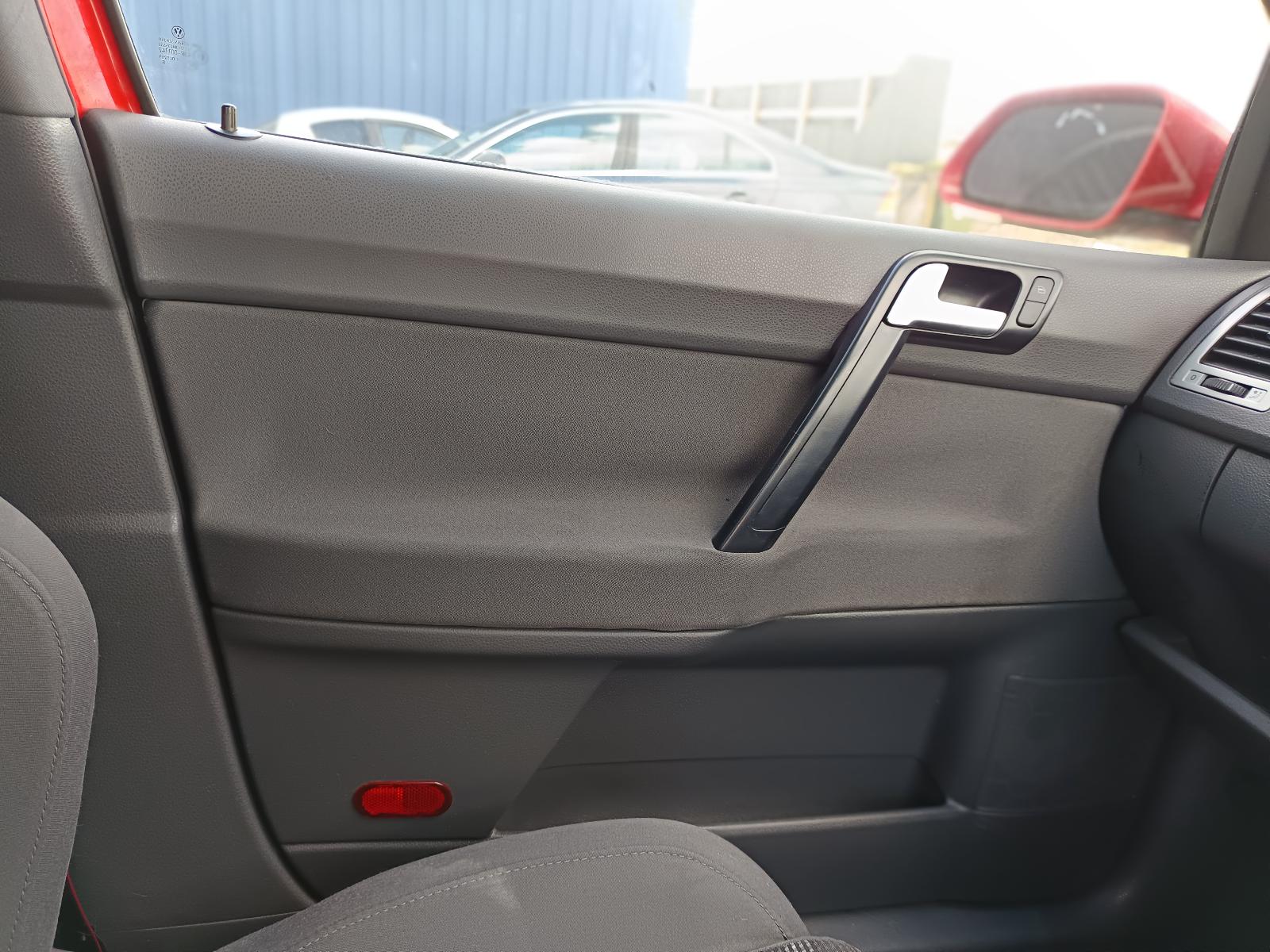 View VOLKSWAGEN POLO 2008   Breaking