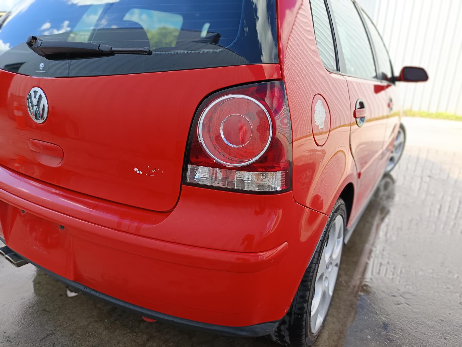 View VOLKSWAGEN POLO 2008   Breaking