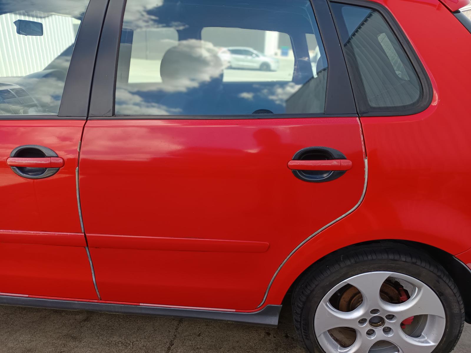 View VOLKSWAGEN POLO 2008   Breaking