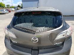 View MAZDA 3 2009   Breaking