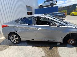 View HYUNDAI ELANTRA 2013   Breaking