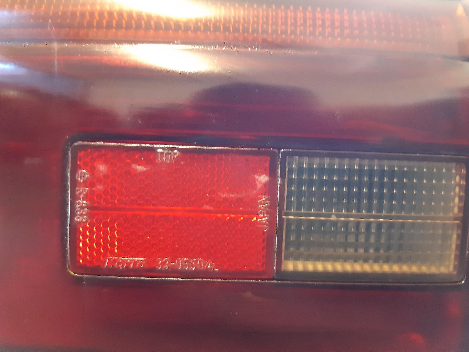 1990 TOYOTA CORONA Left Taillight Contact us for Photo