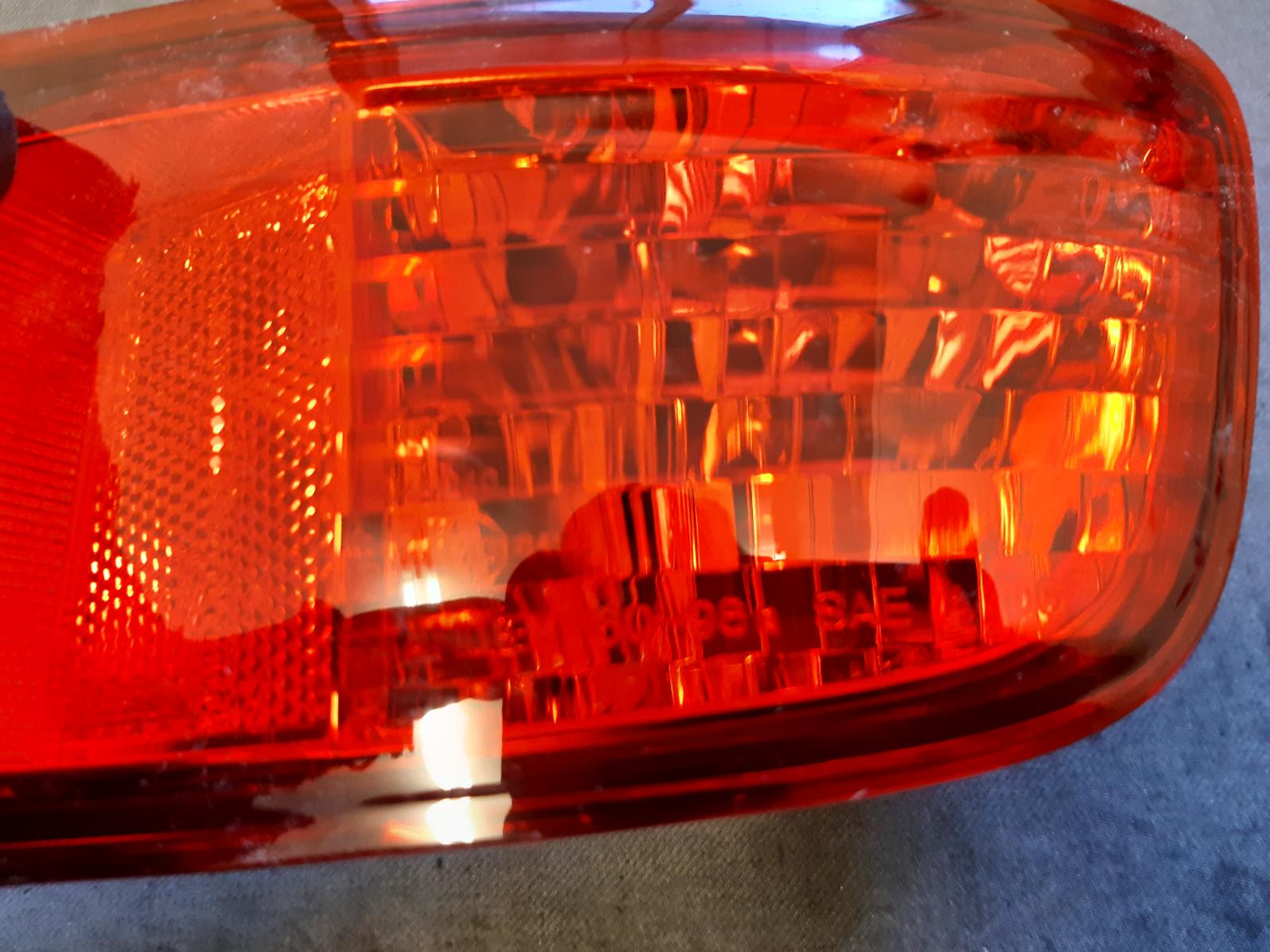 2007 TOYOTA SURF Right Taillight Contact us for Photo