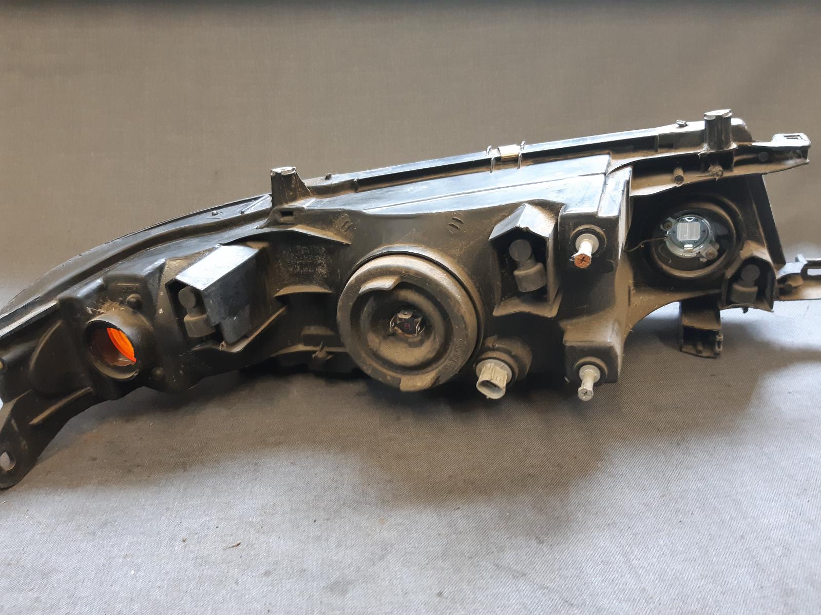 1996 TOYOTA ESTIMA Left Headlamp Contact us for Photo