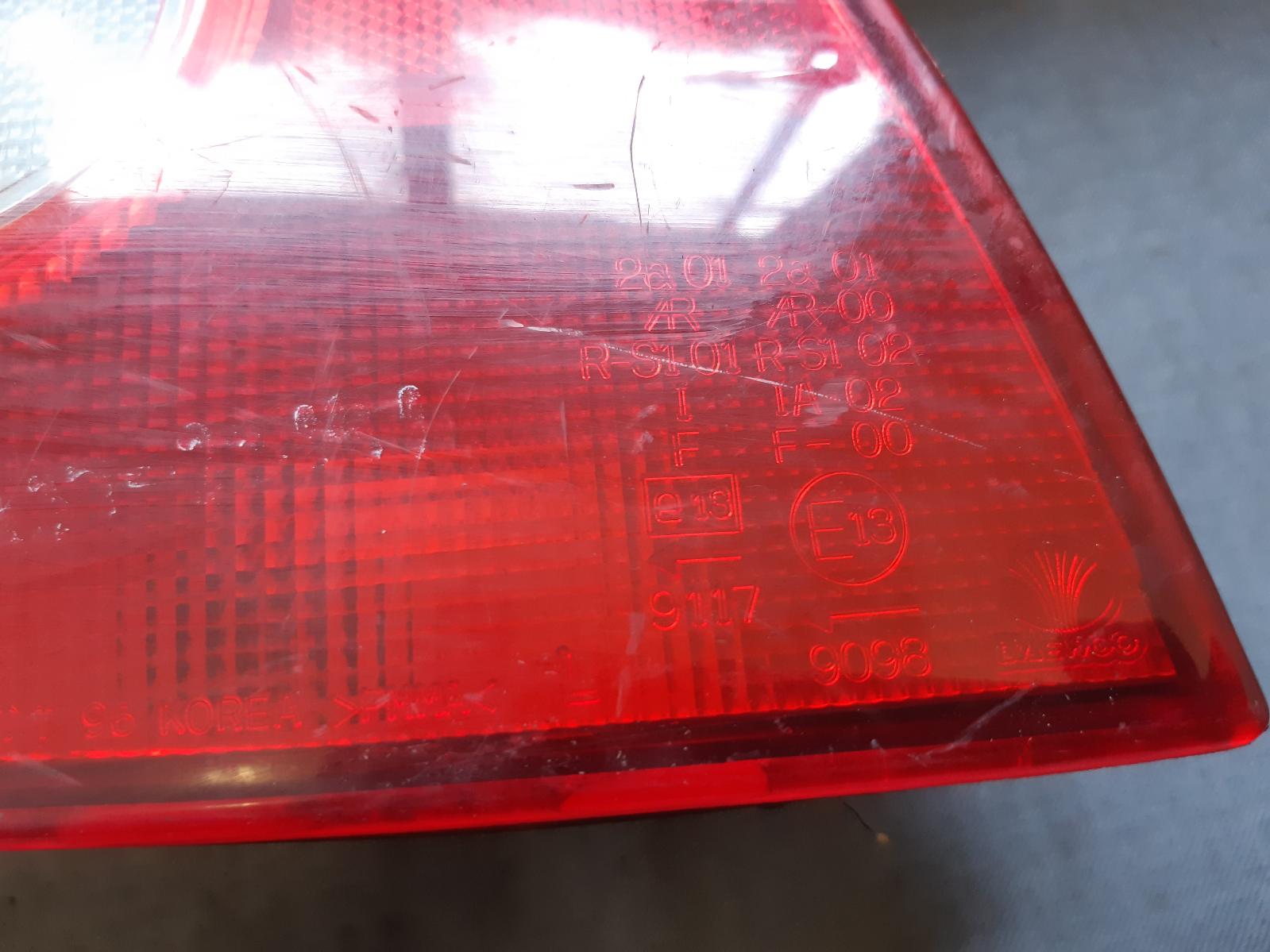 1999 DAEWOO NUBIRA Left Taillight Contact us for Photo