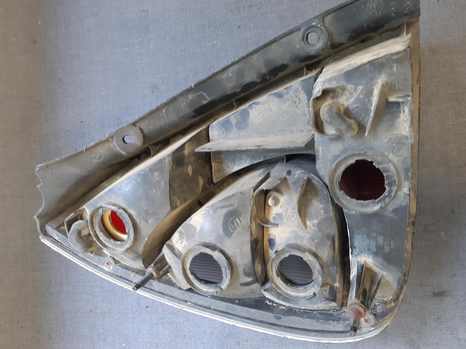2000 DAEWOO NUBIRA Right Taillight Contact us for Photo