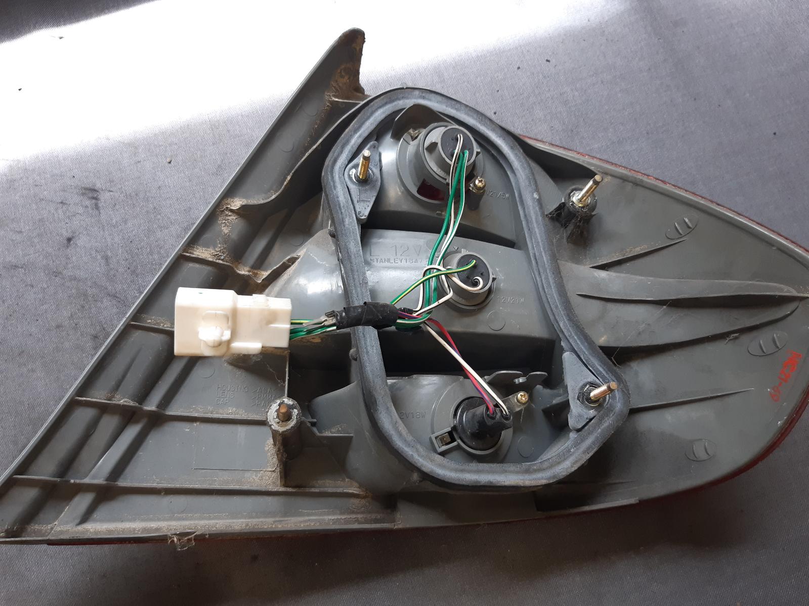 1999 TOYOTA PRIUS Left Taillight Contact us for Photo