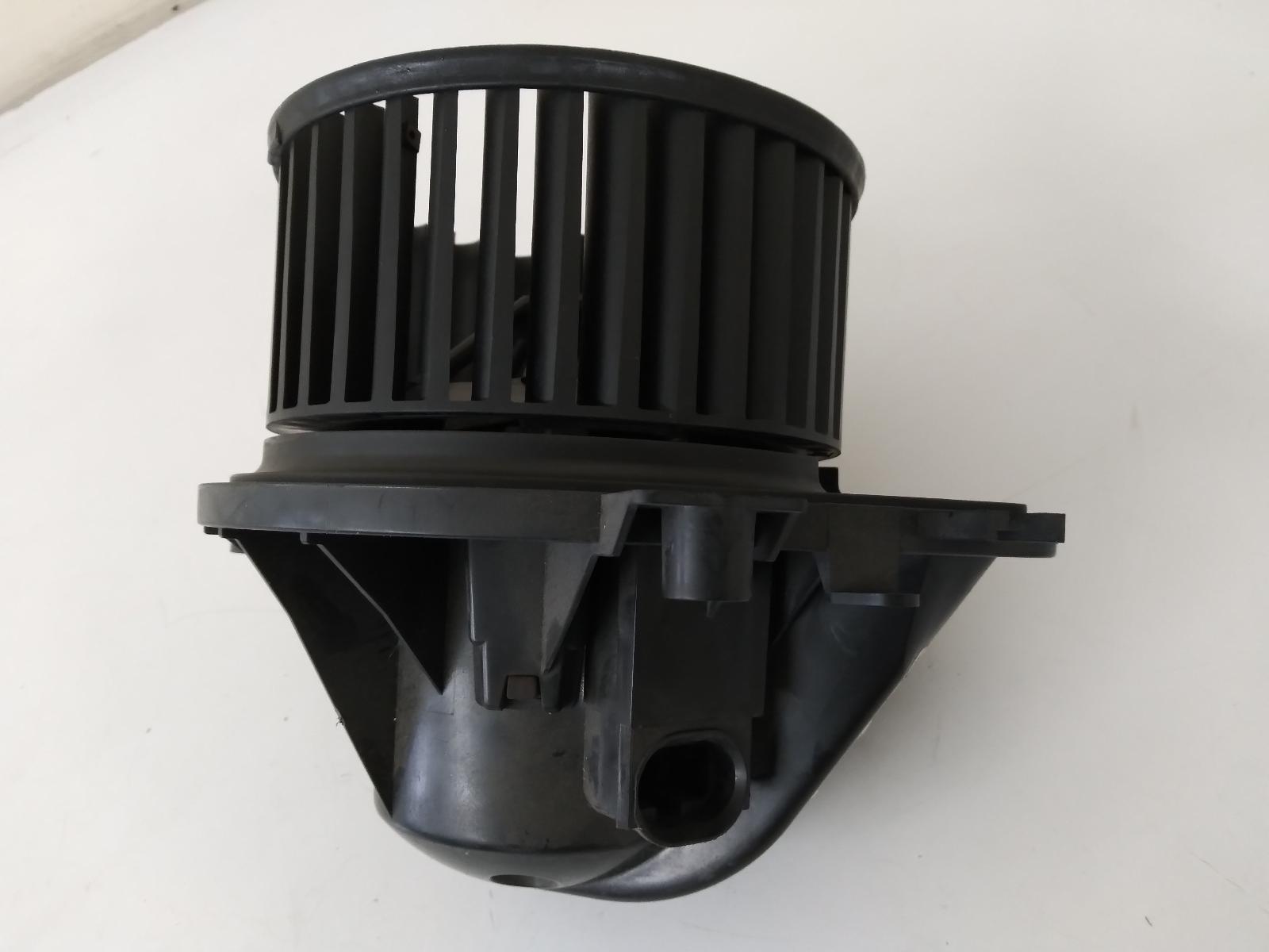 2004 MINI COOPER Heater Fan Motor Contact us for Photo