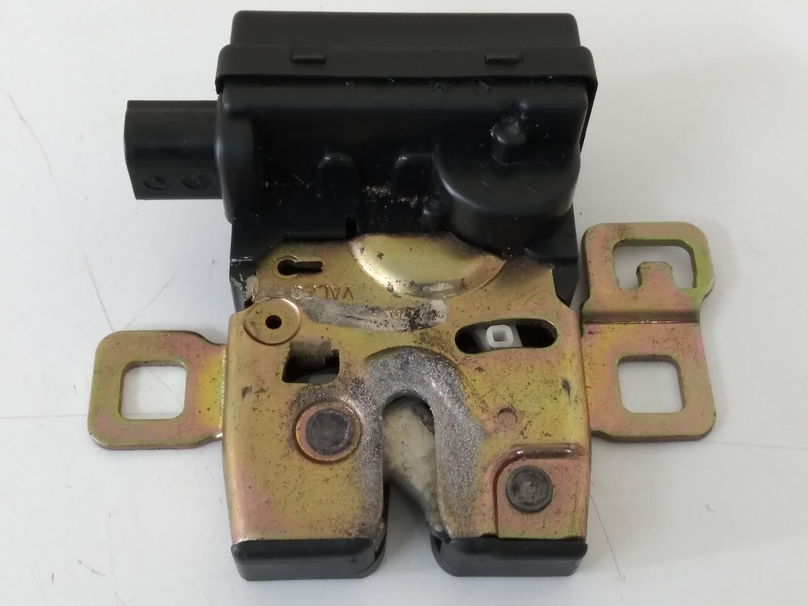 2006 MINI COOPER Door/Boot/Gate Lock Contact us for Photo