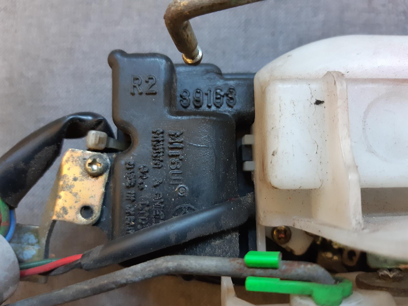 1995 TOYOTA CURREN Door/Boot/Gate Lock Contact us for Photo