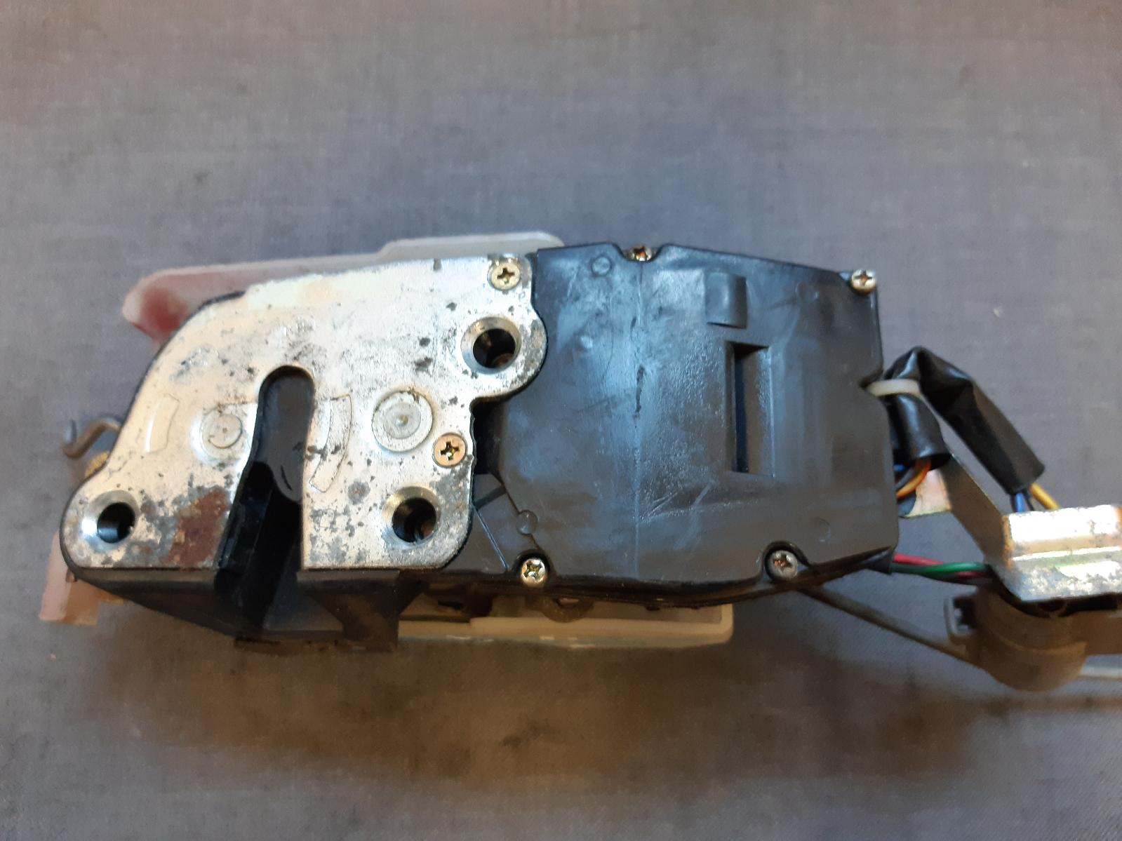1995 TOYOTA CURREN Door/Boot/Gate Lock Contact us for Photo