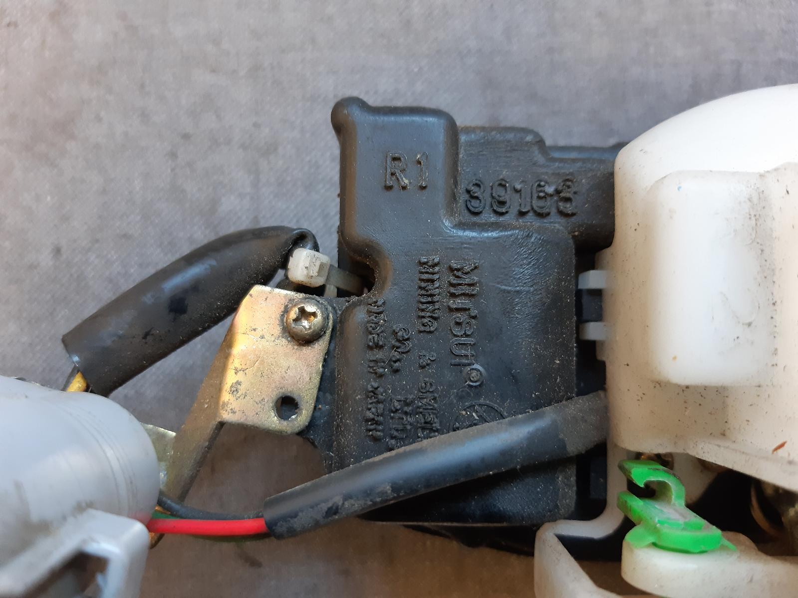1995 TOYOTA CURREN Door/Boot/Gate Lock Contact us for Photo