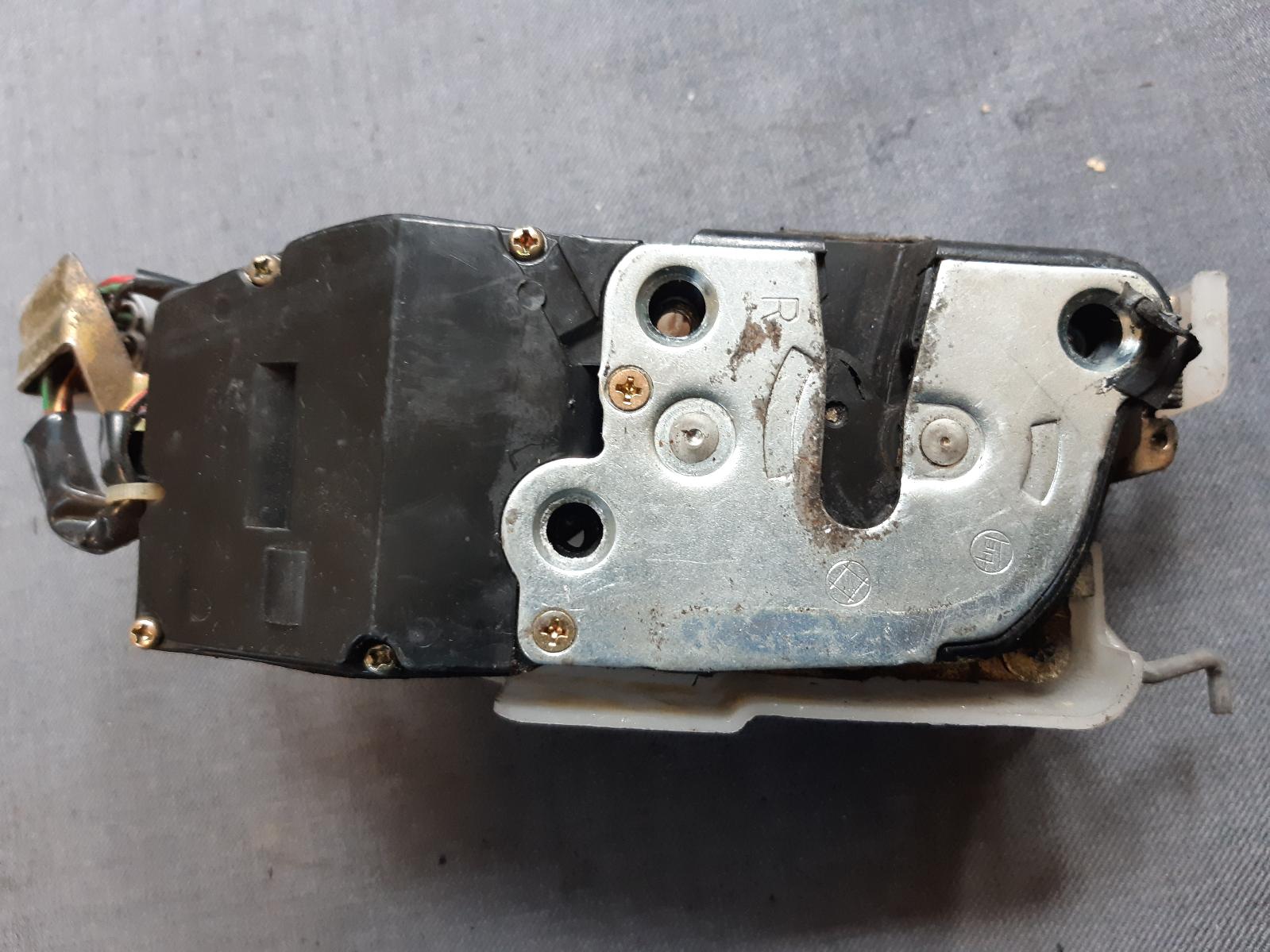 1995 TOYOTA CURREN Door/Boot/Gate Lock Contact us for Photo