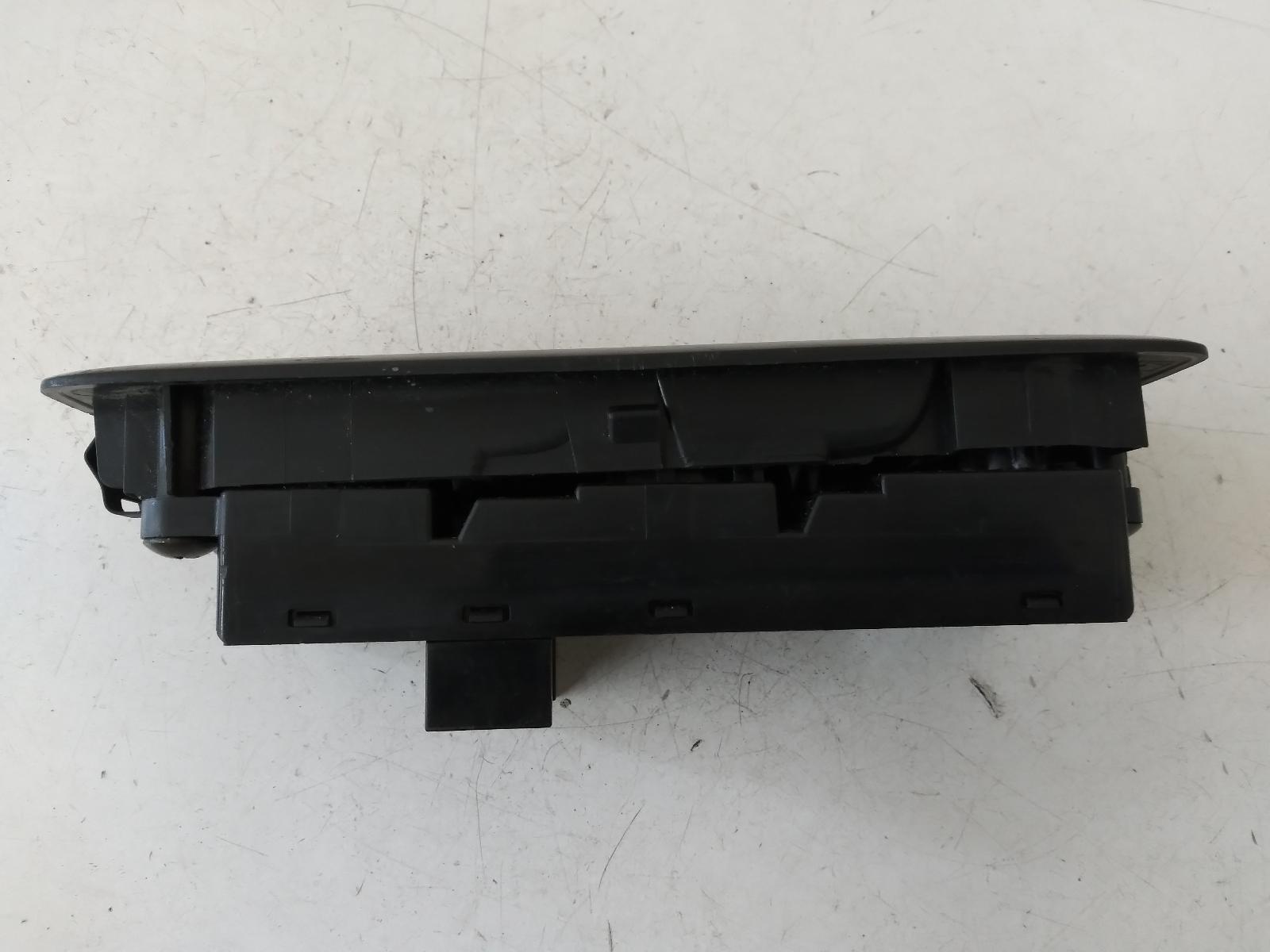 2004 NISSAN PRIMERA Pwr Dr Wind Switch Contact us for Photo