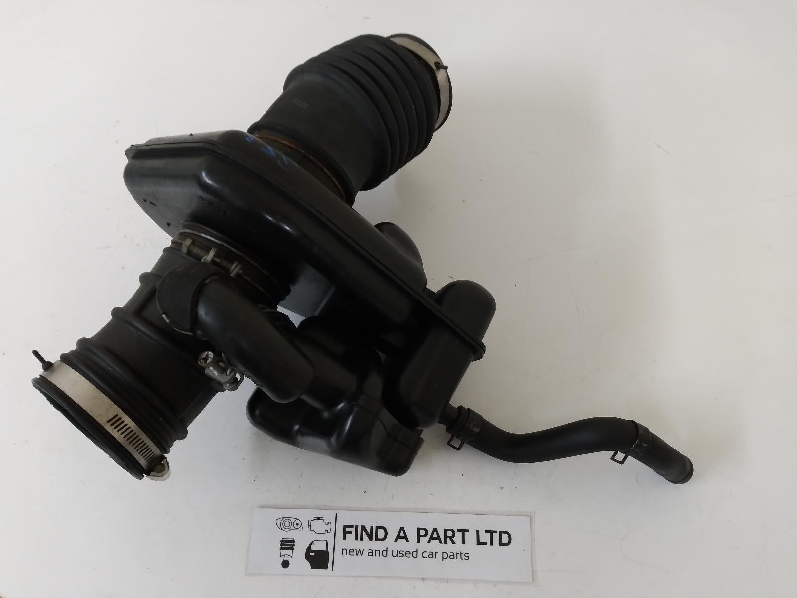 View Auto part Air Cleaner Duct/Hos NISSAN MURANO 2004